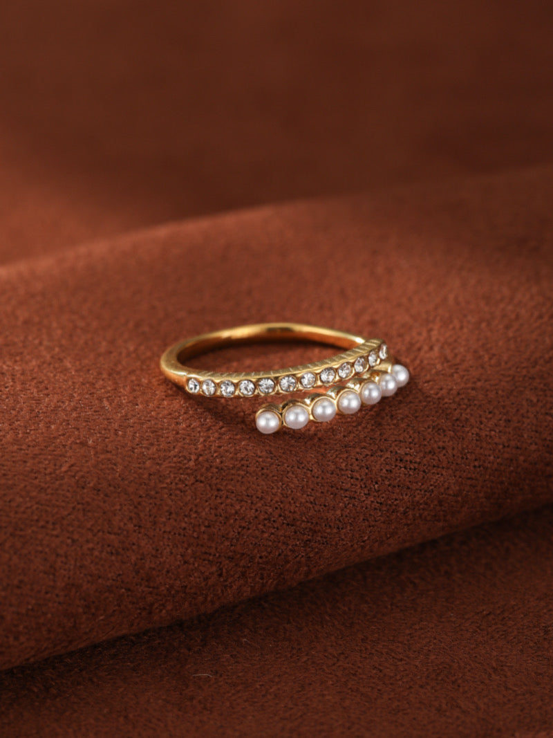 Reflect Coil - Imitation Pearl Cuff Ring