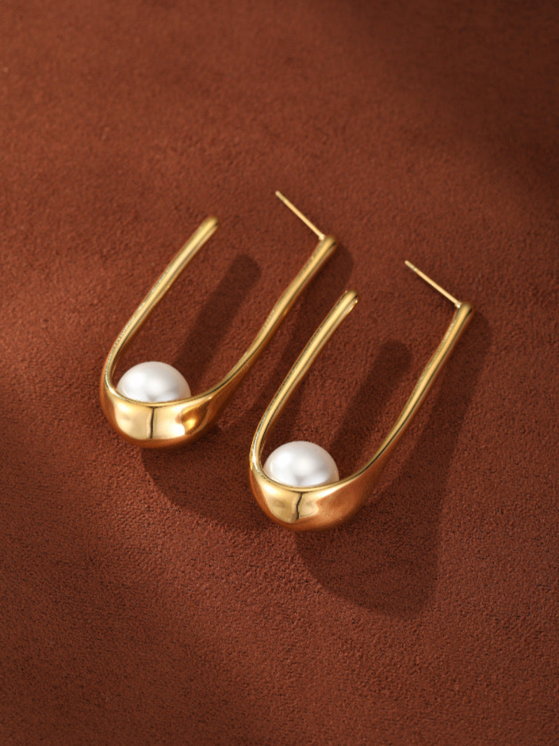 Incline - Freshwater Pearl Sculpted Drop Earrings