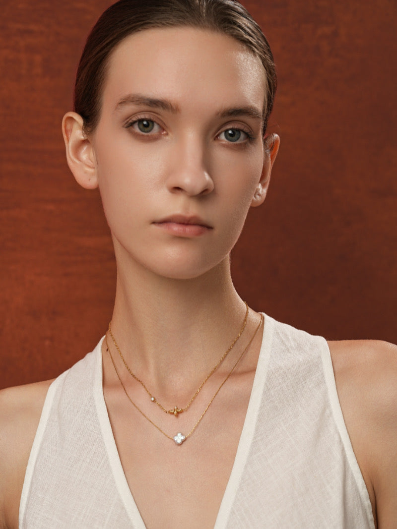 Fortune - Collier superposé trèfle et perle de culture d'eau douce