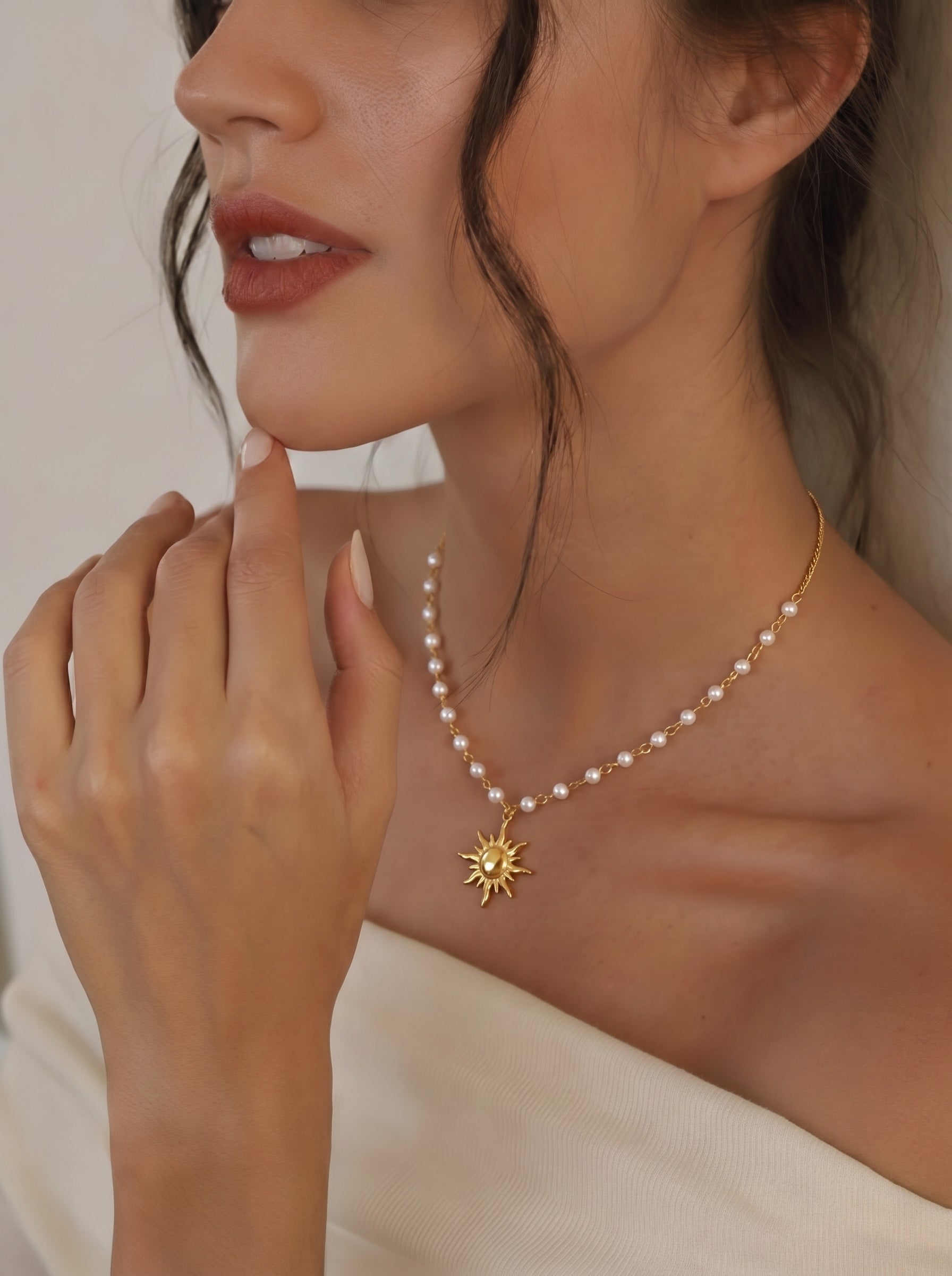 Dawn - Imitation Pearl Sun Chain Pendant Necklaces