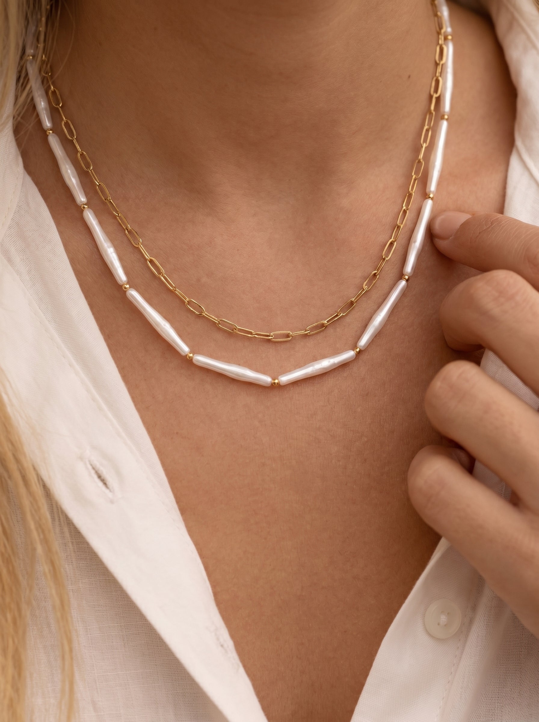 Shoreline - Imitation Pearl Layered Necklaces