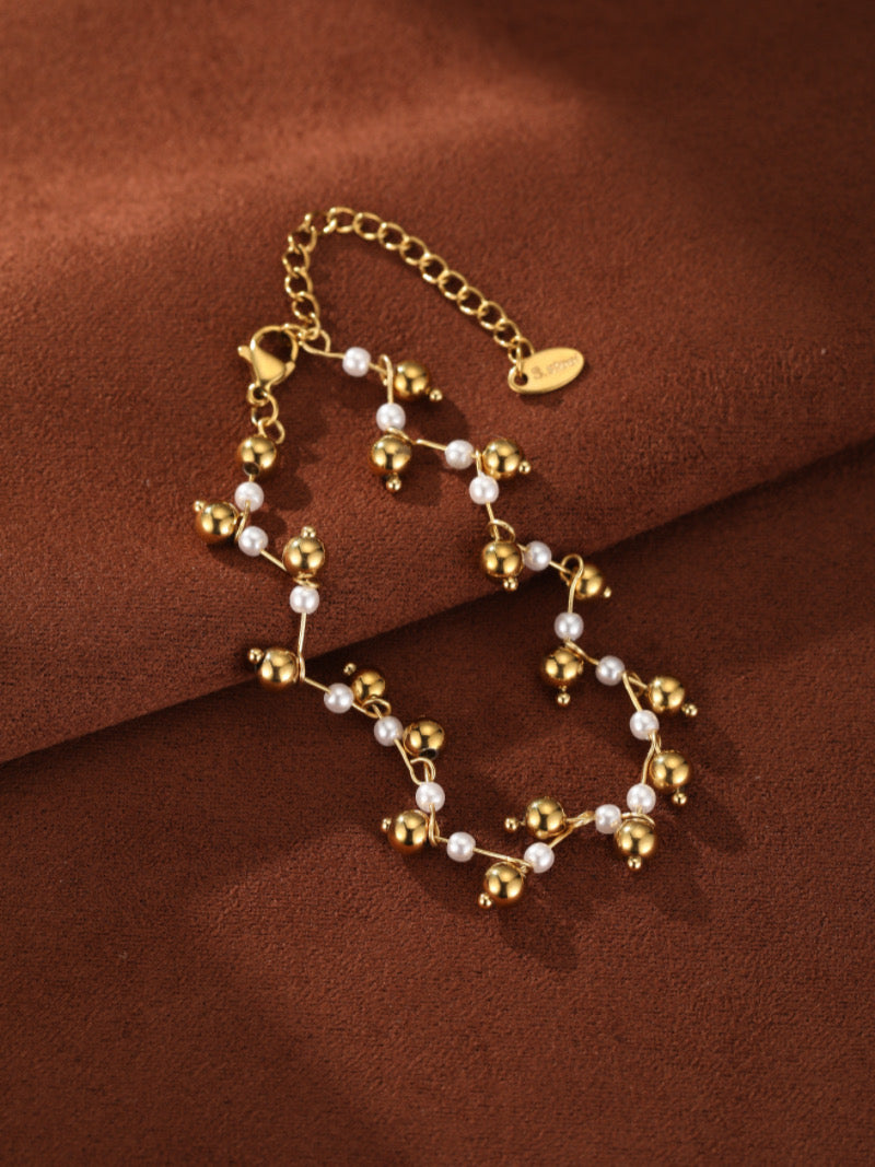 Stardust - Mother of Pearl Beaded Bracelet