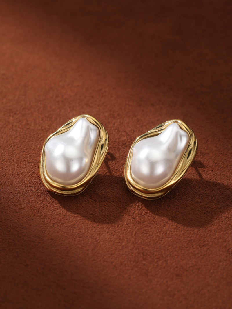 Sculpted - Freshwater Pearl Framed Stud Earrings