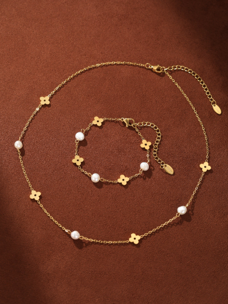 Clover - Freshwater Pearl Flower Chain Beaded Bracelets