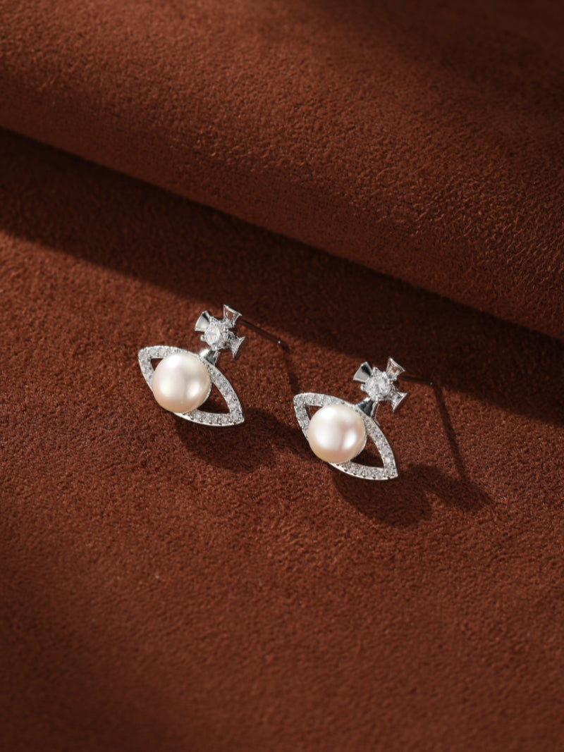 Verity - Freshwater Pearl Cross Stud Earrings