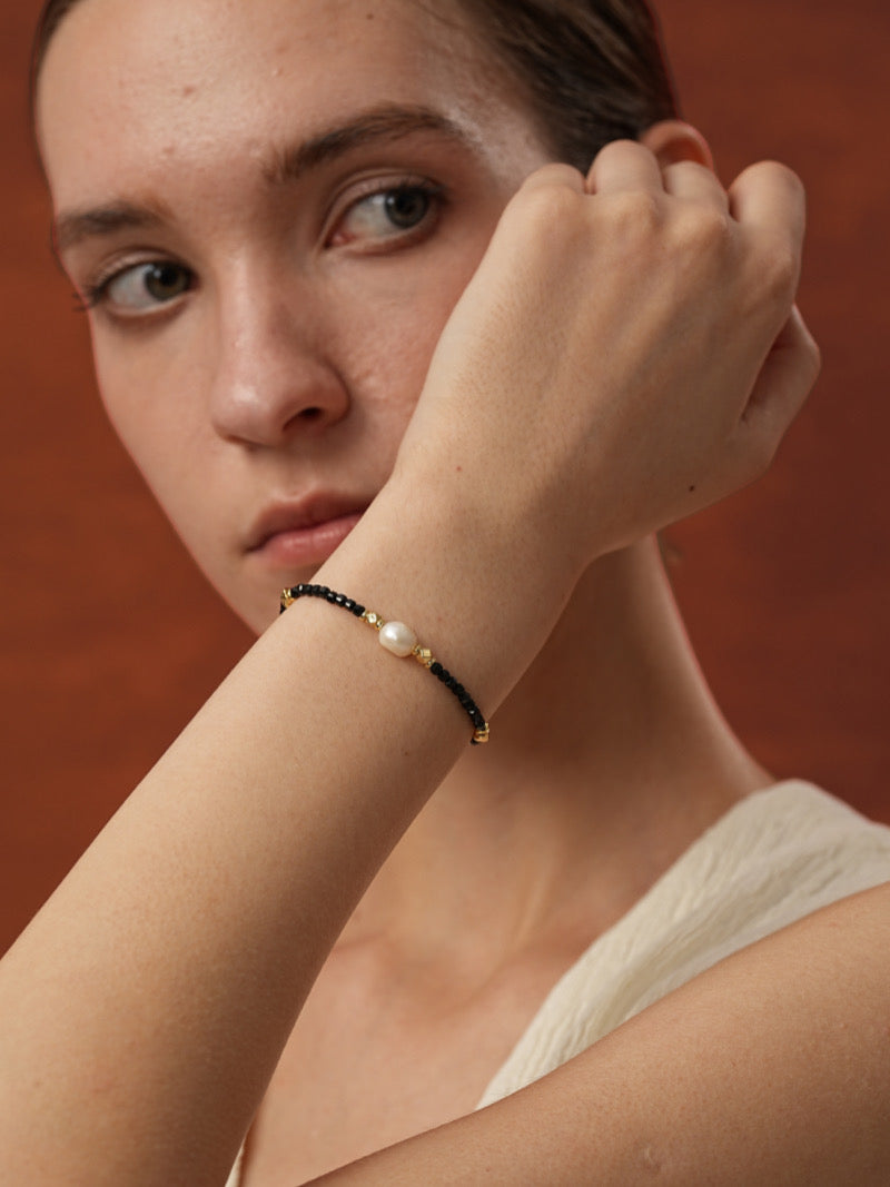 Matrix - Bracelet chaîne et perles de culture d'eau douce, breloque Amour