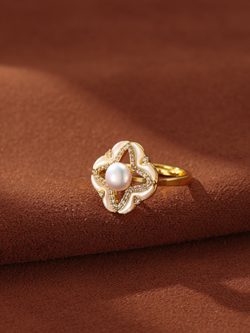 Labyrinth - Freshwater Pearl Quatrefoil Solitaire Ring
