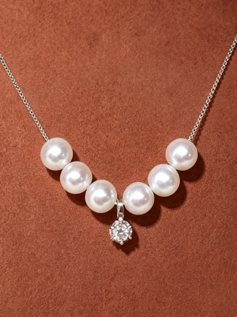 Gleam Curve - Freshwater Pearl Diamond Floating Necklace