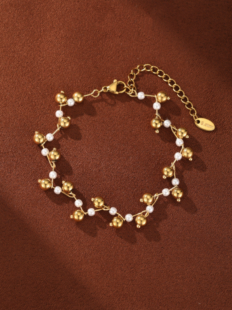 Stardust - Mother of Pearl Beaded Bracelet
