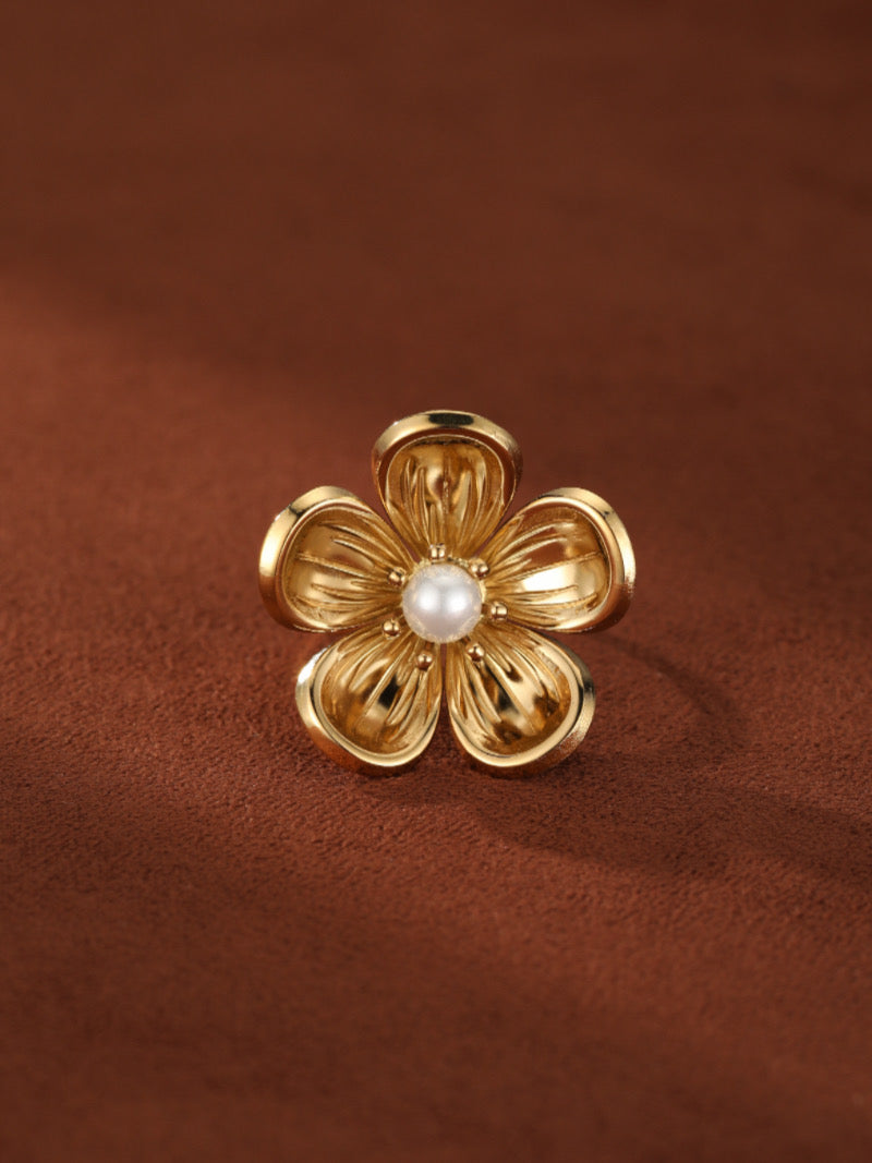 Verdant - Freshwater Pearl Flower Cuff Ring