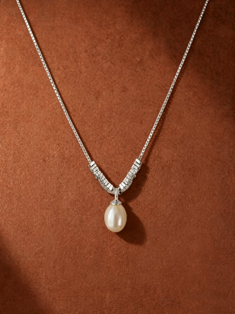 Facet - Freshwater Pearl Chain Drop Necklace