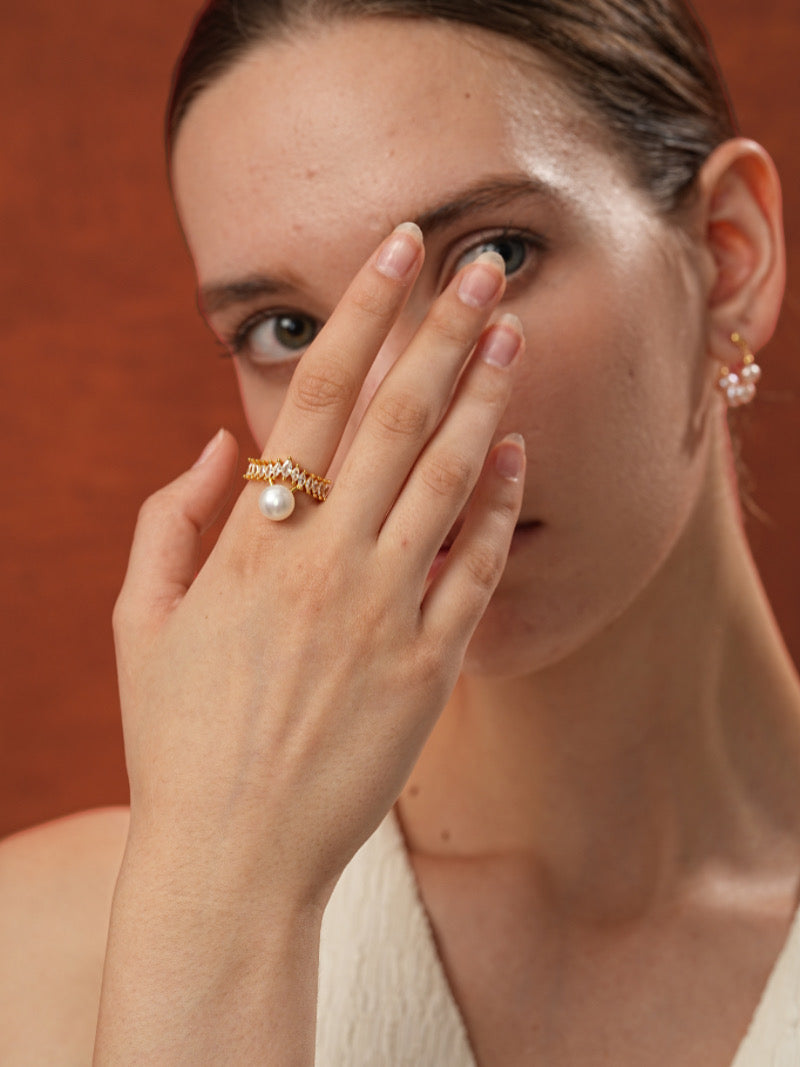 Plume - Bague manchette couronne avec perle de culture d'eau douce