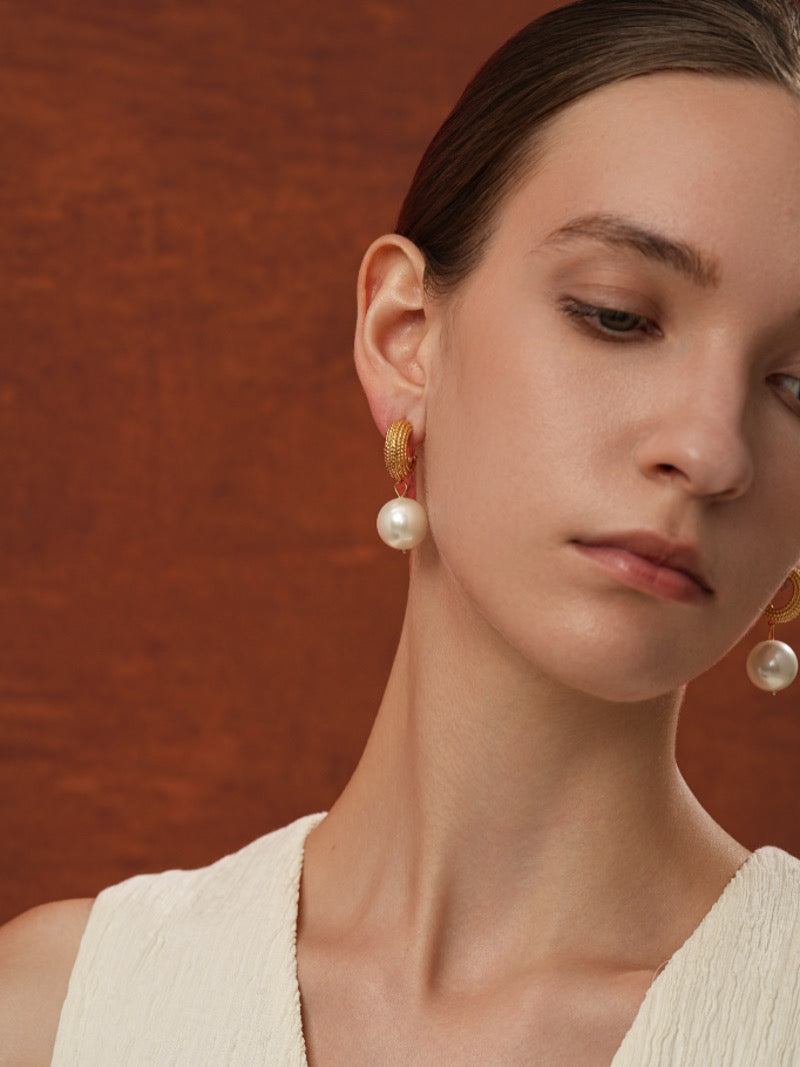 Orbe Tressé - Boucles d'oreilles créoles pendantes avec perles d'imitation