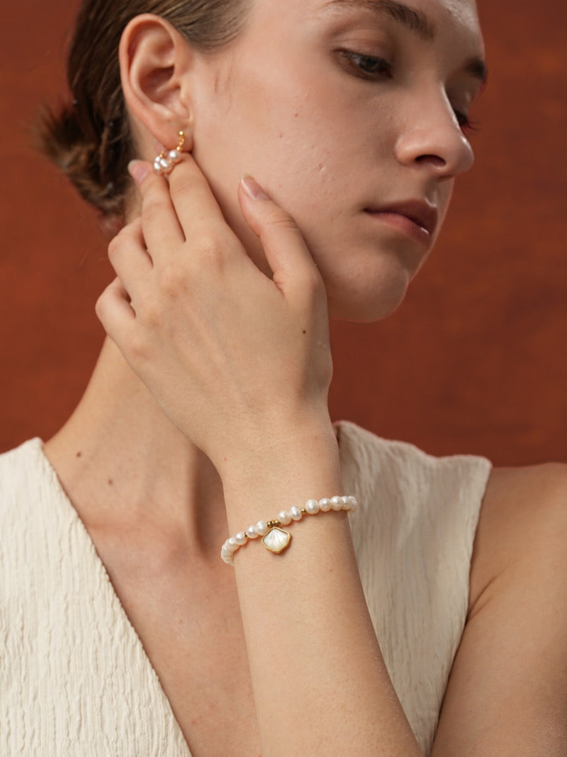 Éclat Côtier - Bracelets Perles d'Eau Douce et Coquillage