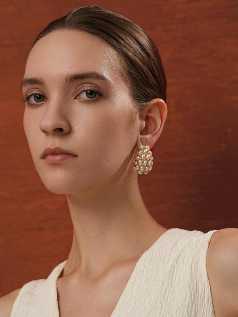 Summit - Boucles d'oreilles puces grappe de perles d'eau douce