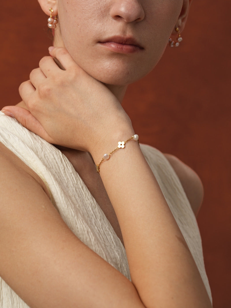 Trèfle – Bracelet chaîne et perles de culture d'eau douce Fleur