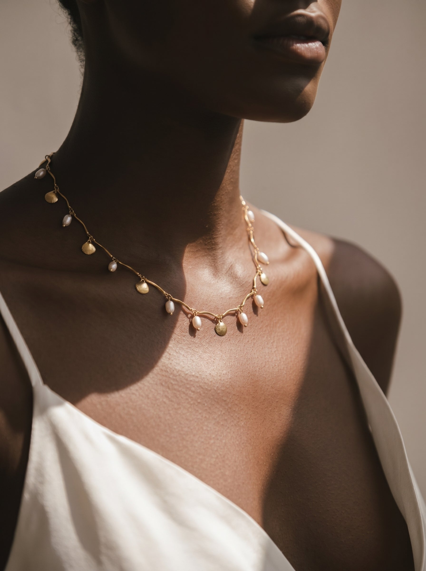 Wavelet - Freshwater Pearl Seashell Wavy Chain Necklace