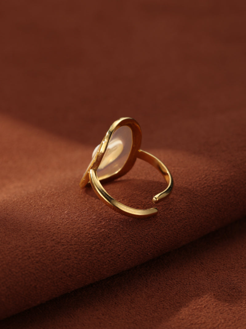 Heartloom - Mother of Pearl Heart Cuff Ring