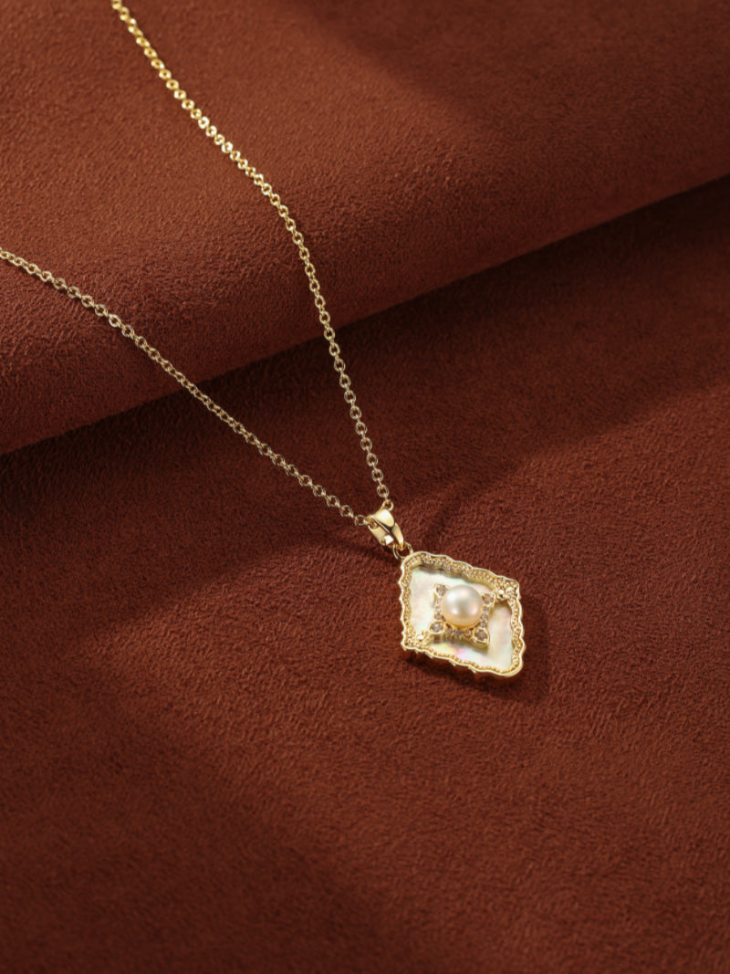 Filigree - Collier pendentif quadrilobe, perle de culture d'eau douce