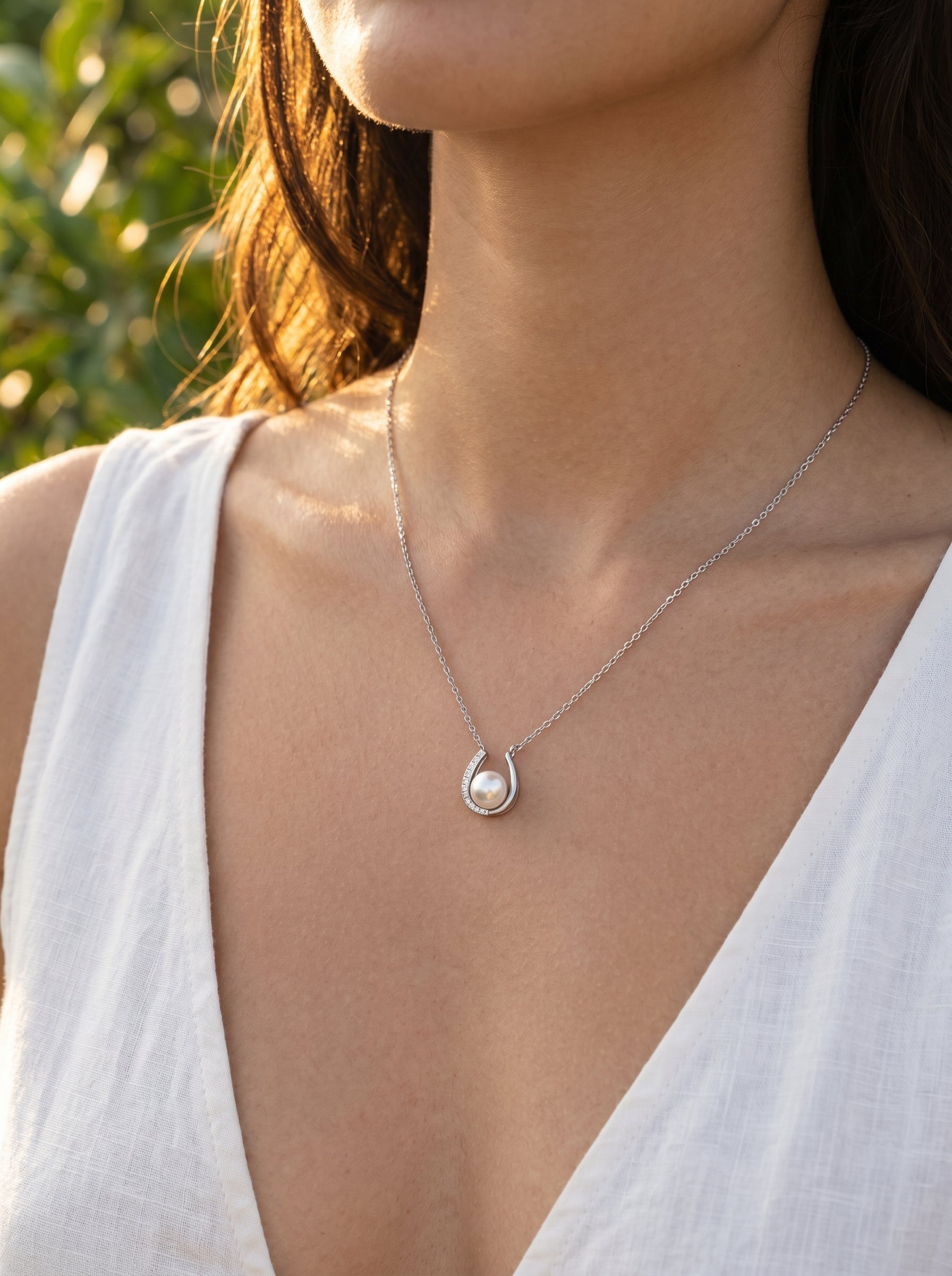 Charm - Akoya Pearl Horseshoe Chain Drop Necklace