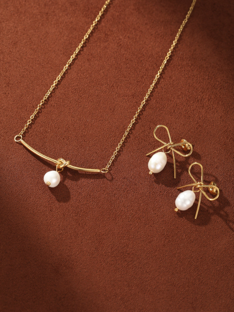 Glimmer - Freshwater Pearl Bow Stud Earrings